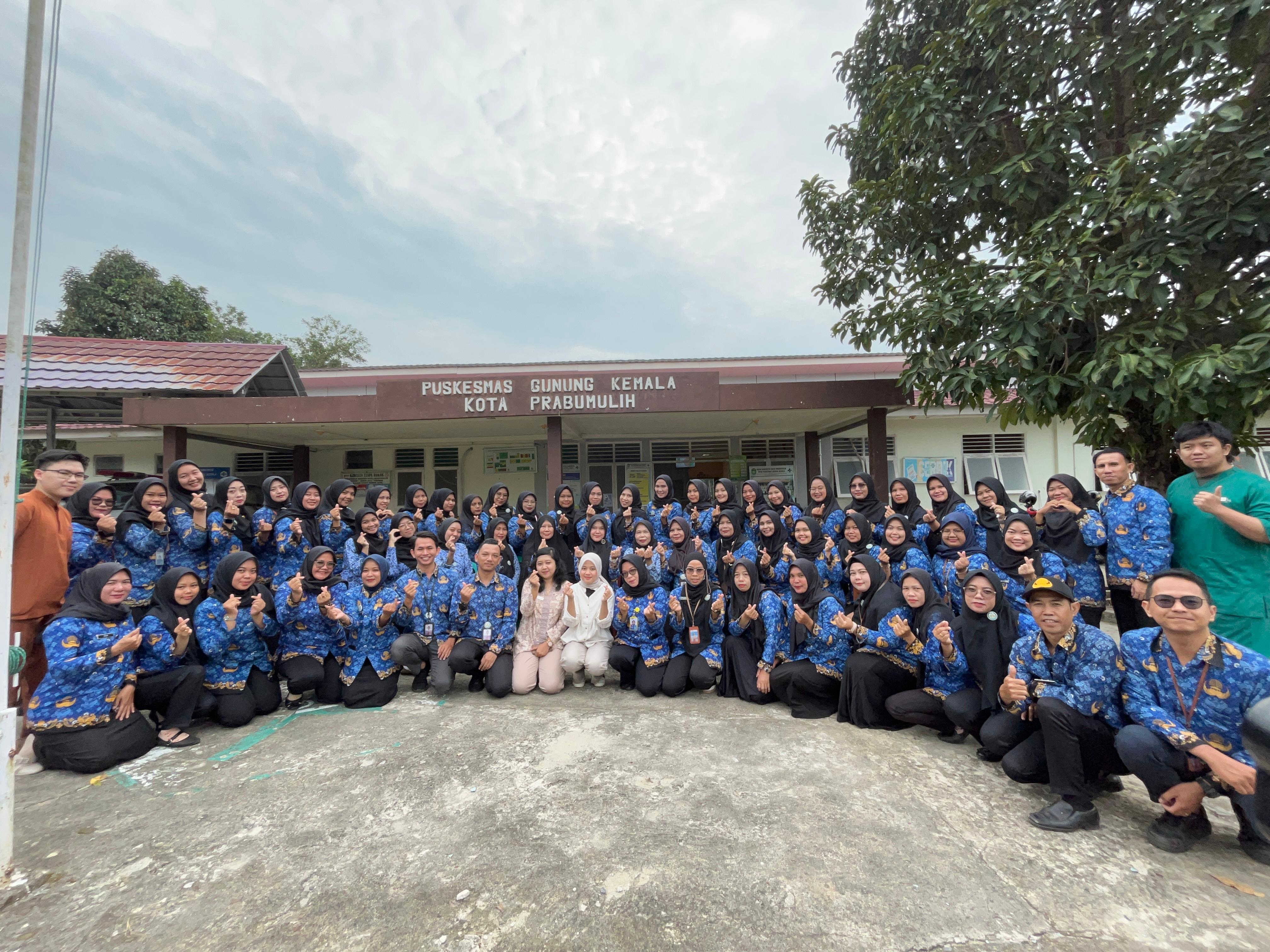 Foto Bersama PKM Gunung Kemala